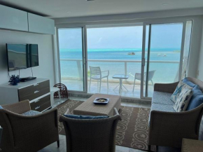 Apartamentos con playa privada y vista al mar